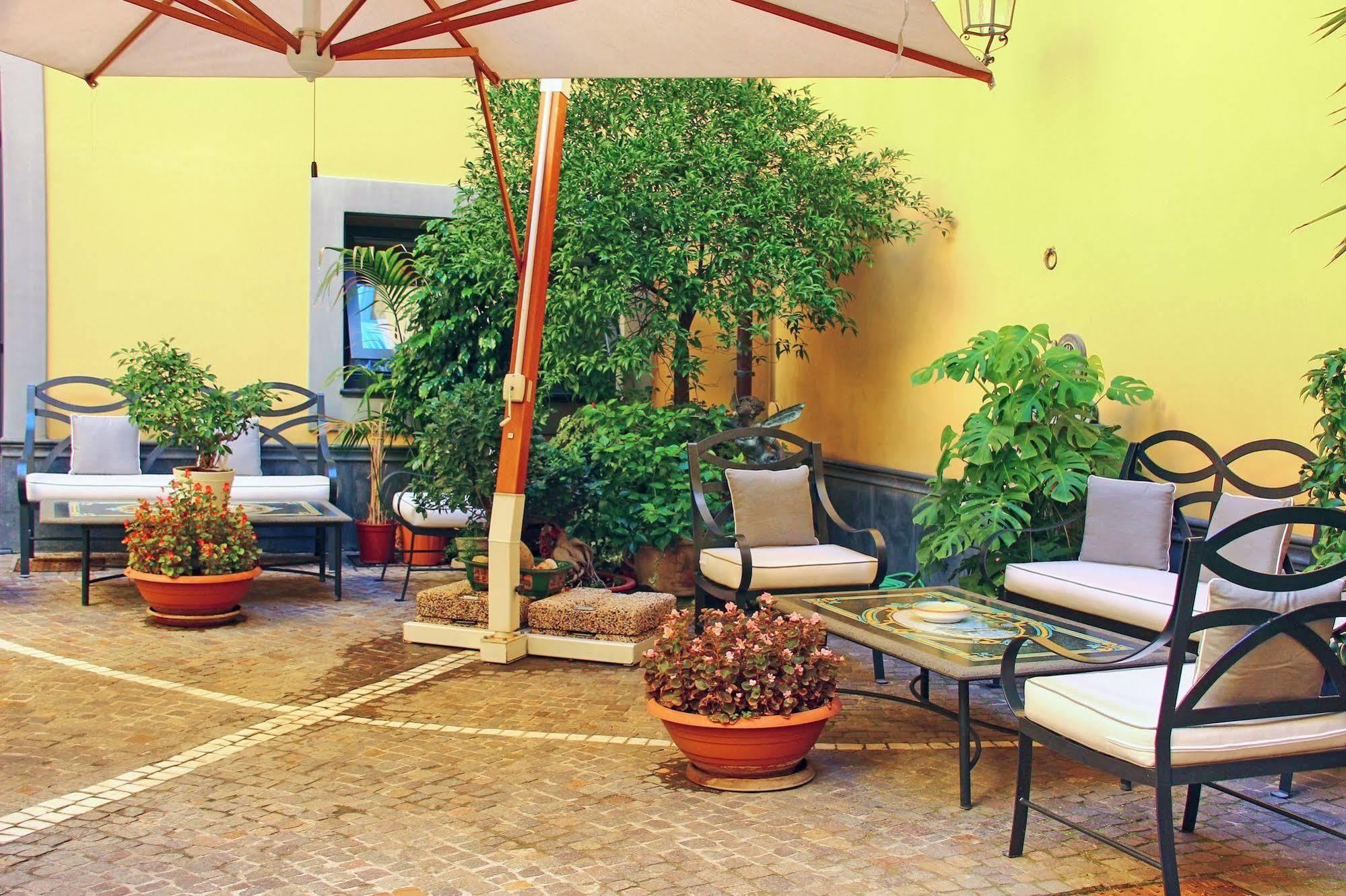 Le Cheminee Business Hotel Napoli Экстерьер фото